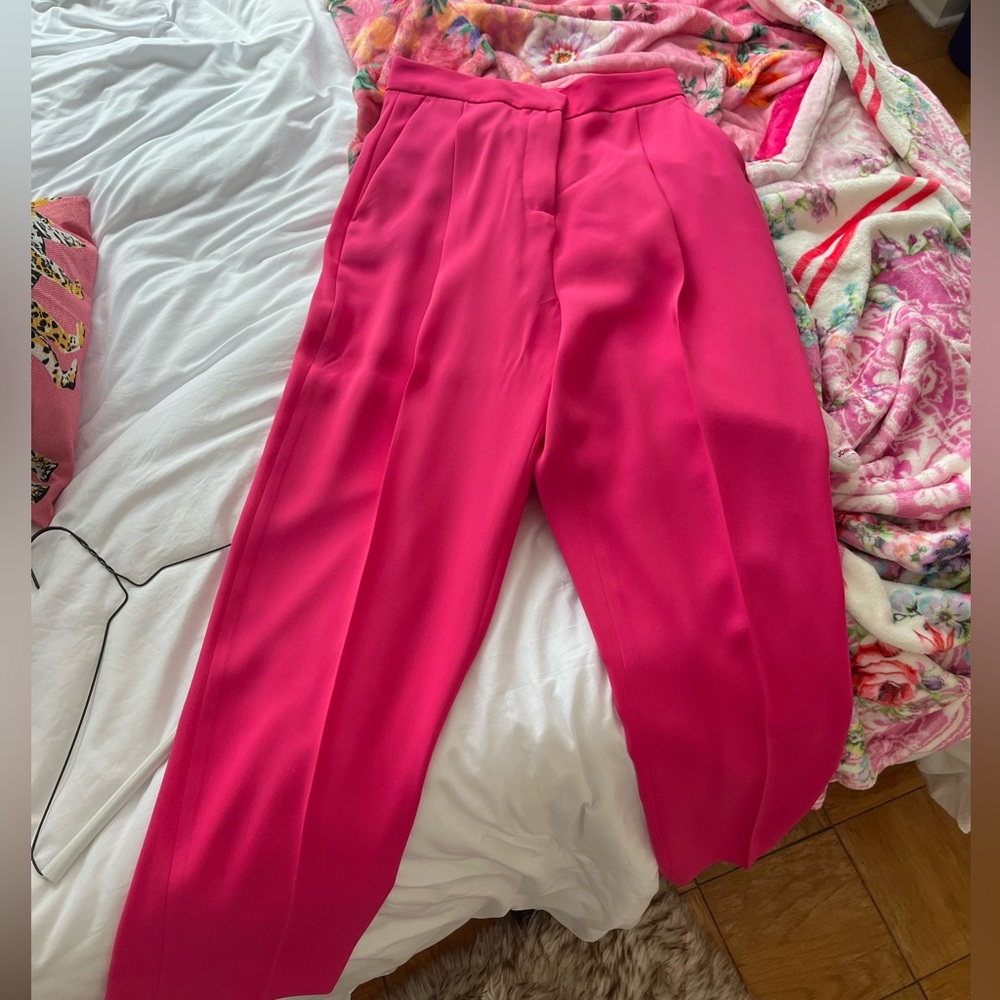 Zara pink trousers. NWOT. Hemmed for 5ft